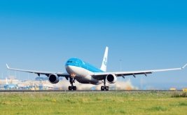飛行機で