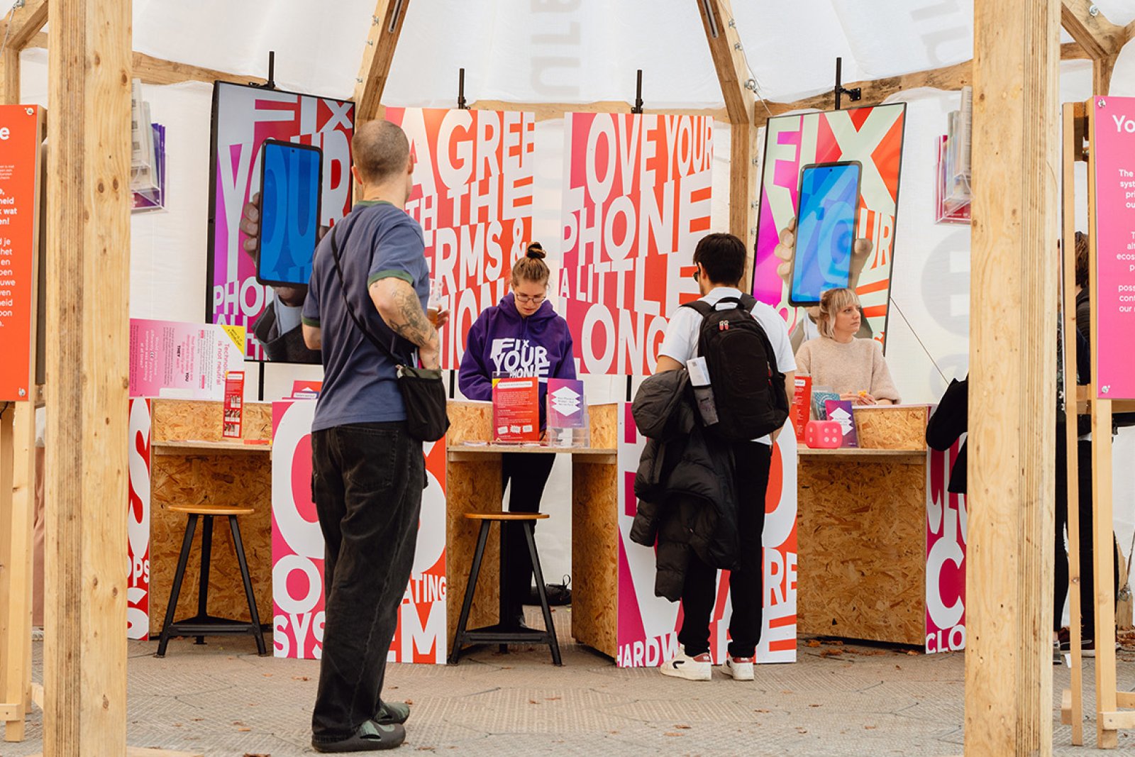 Dutch Design Week 2024 Fix Your Phone Ketelhuisplein StrijpS