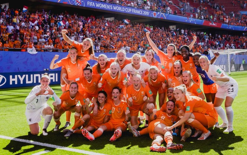 El equipo femenino de Holanda, las Oranje Leeuwinnen (Leonas Naranjas