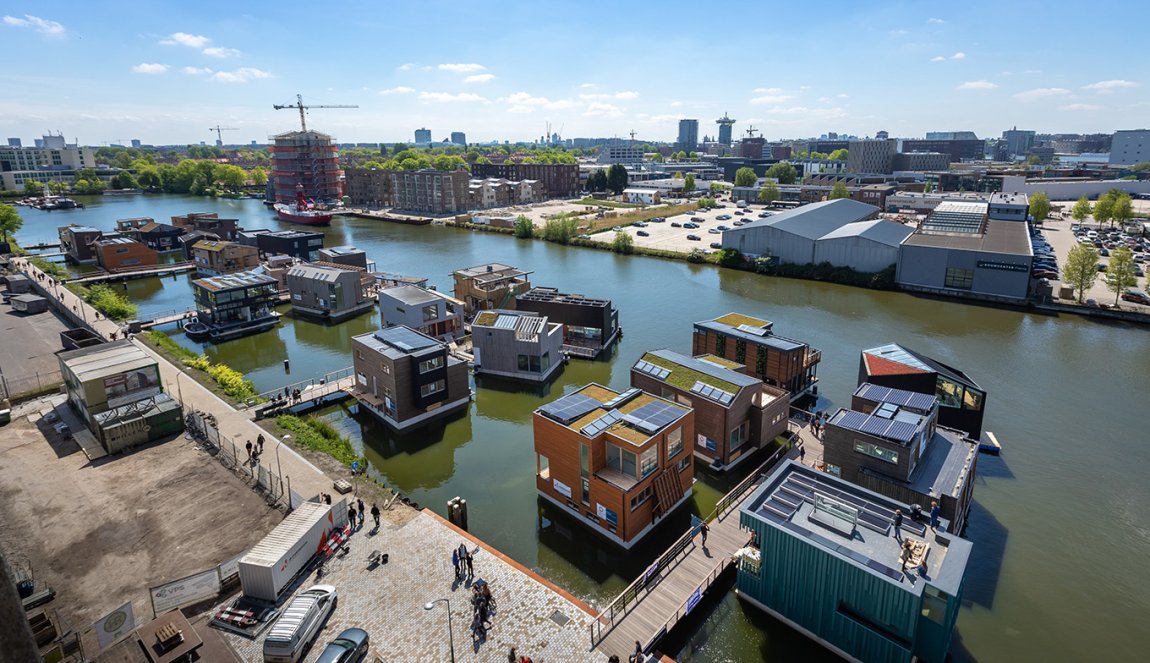 Floating sustainable neighbourhood Schoonschip Amsterdam