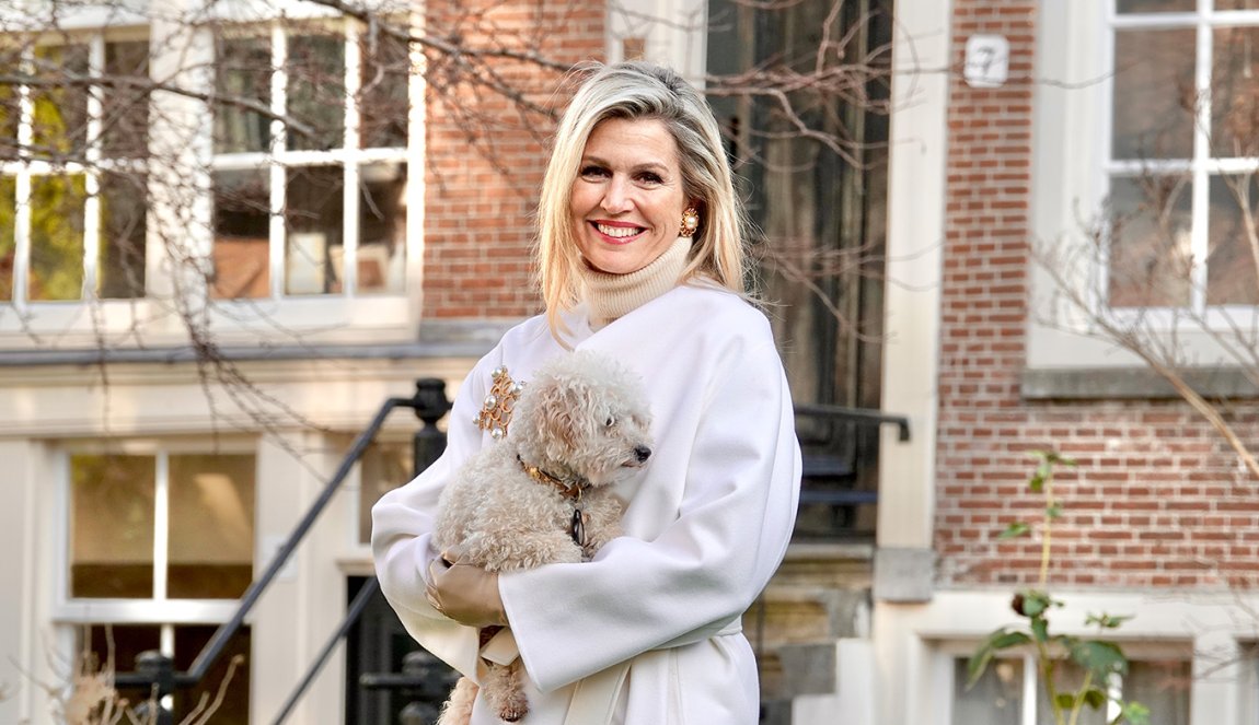 Queen Máxima with doggie Mambo