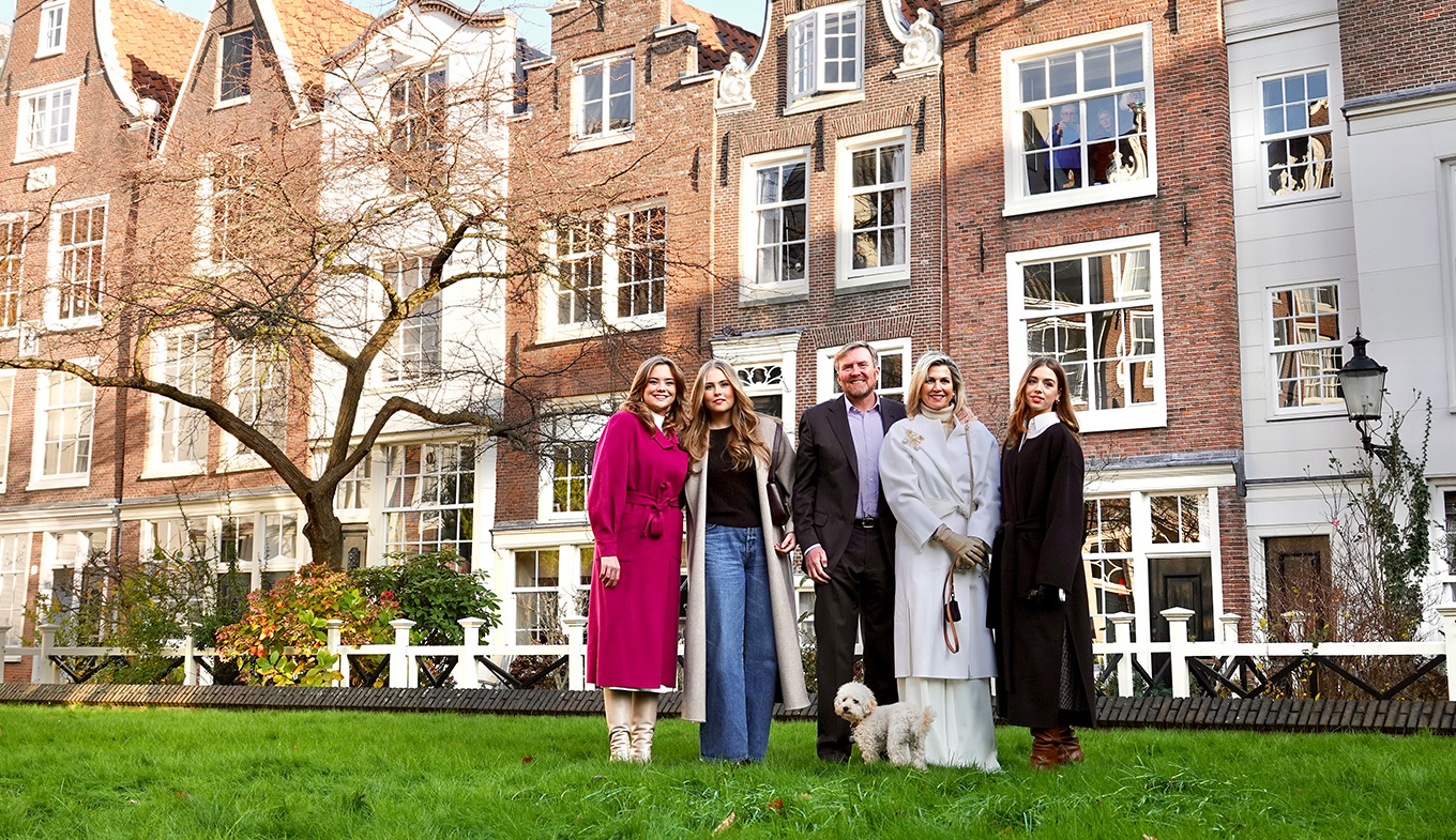 King Willem-Alexander with his family