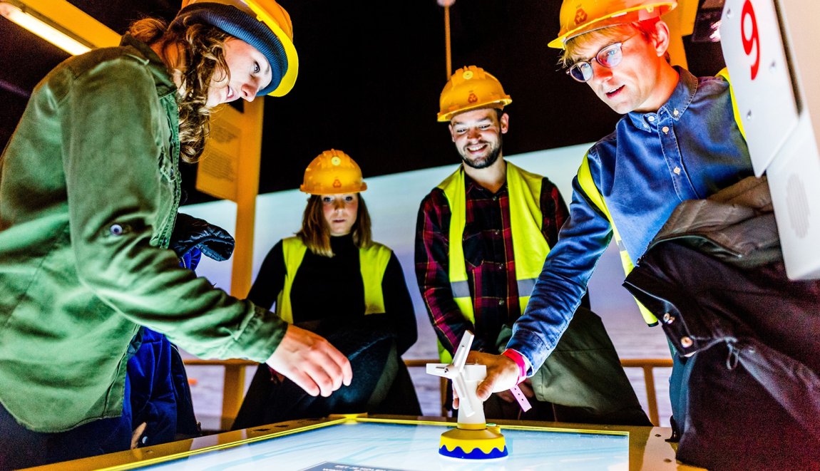 Visitors Maritime Museum Rotterdam discover the offshore experience Visitors Maritime Museum Rotterdam discover the offshore experience